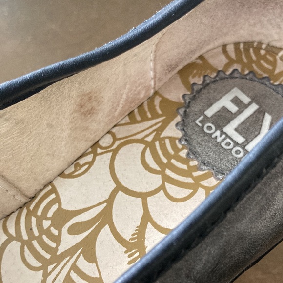 Fly London silver wedge shoes - Picture 12 of 12